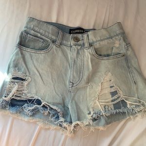 Express distressed jean shorts size 0
